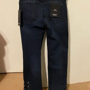 Hudson Midrise Cigarette Jeans
. Size25. Good amount of stretch